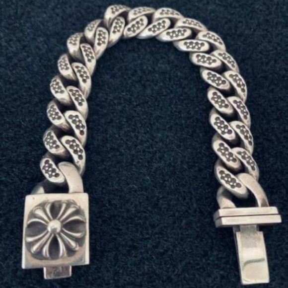 CHROME HEARTS SILVER BRACELET Black-Colored Stones w/box and bag - Picture 1 of 7
